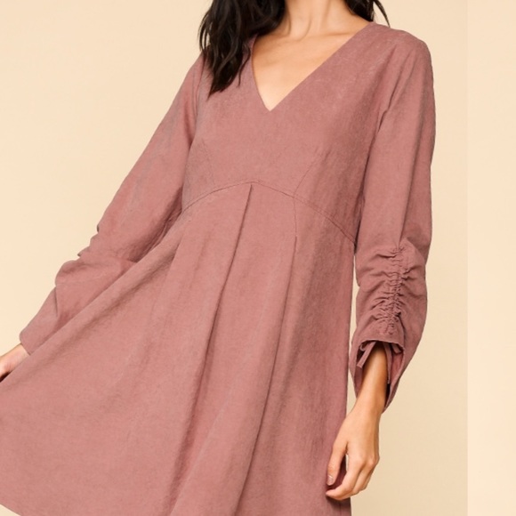 V- neck dress - Picture 4 of 5